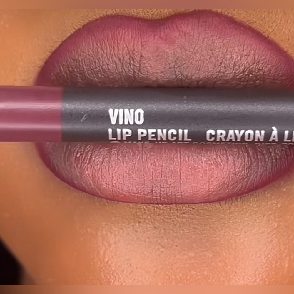 LAST βοΈ VINO a MAC LIP PENCIL. RETAIL $25. ** NEW IN THE BOX. - Picture 7 of 10